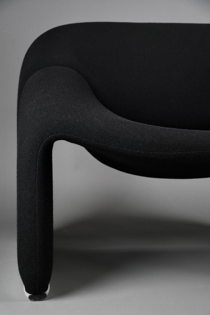 1970s F598 “Groovy” M easy chair by Pierre Paulin for Artifort the Netherlands – sculptural mid-century modern icon