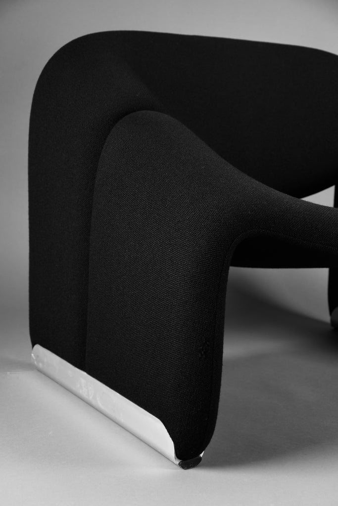 1970s F598 “Groovy” M easy chair by Pierre Paulin for Artifort the Netherlands – sculptural mid-century modern icon