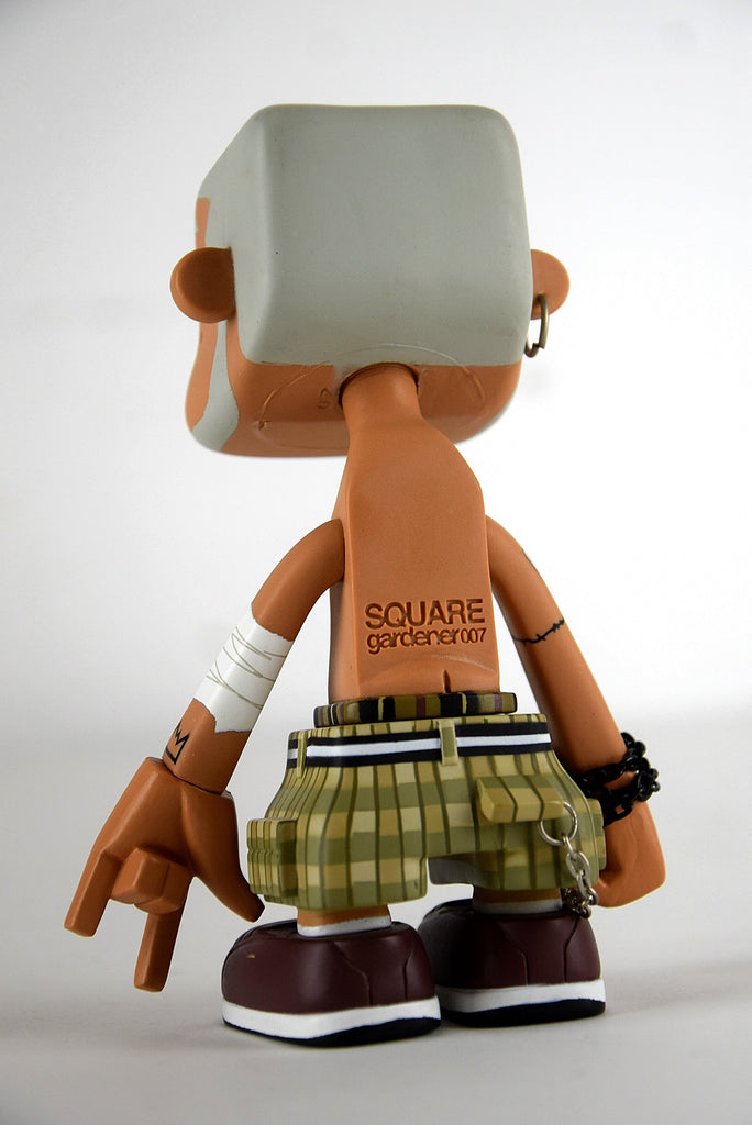 2003 Designer Toy Square Gardener by Michael Lau. Box comes with drawing and signature. - Art Toys