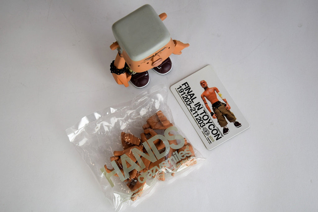 2003 Designer Toy Square Gardener by Michael Lau. Box comes with drawing and signature. - Art Toys