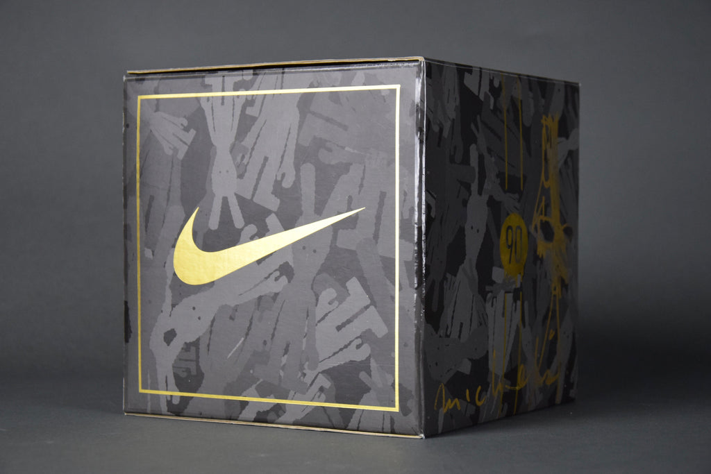 2005 Unique Blackball T90 triple signed Art Toy set by Michael Lau and Nike - Art Toys