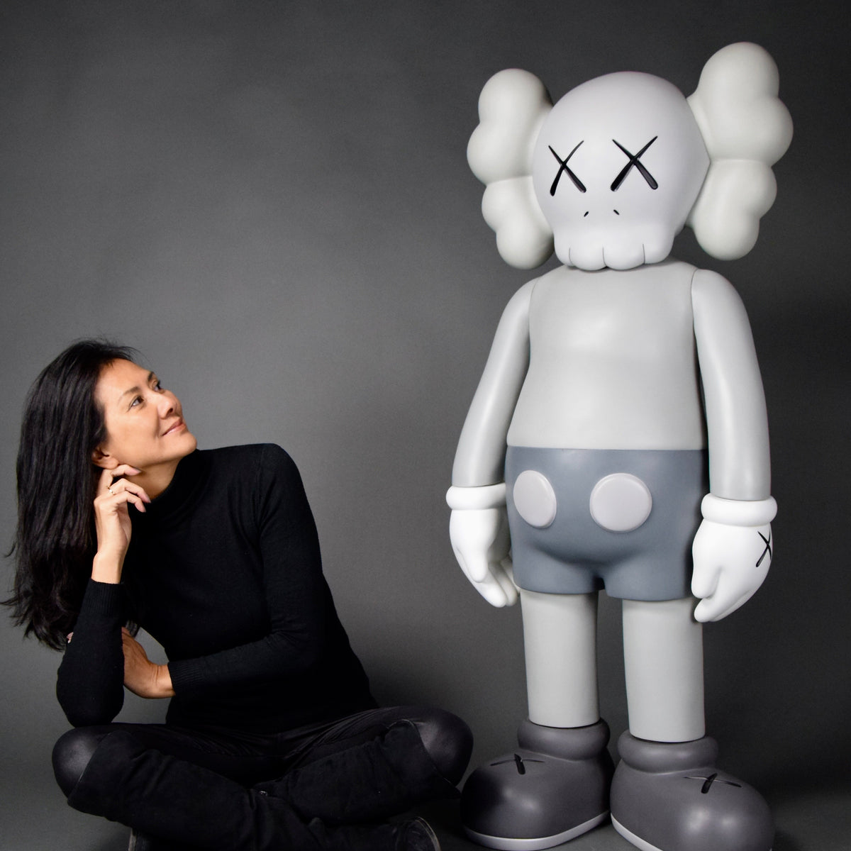 KAWS 4ft Companion XXL 2007– Vintage Objects