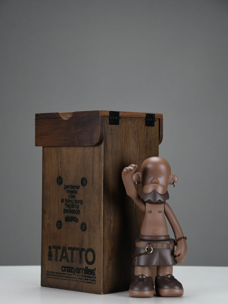 Tatto limited edition gardener meets Nike 2006 Designer Toy