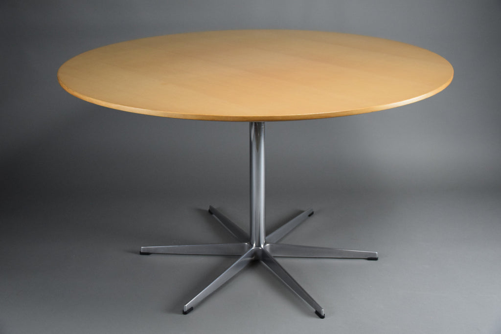 Arne Jacobsen Dining Room Table for Fritz Hansen - Dining Table