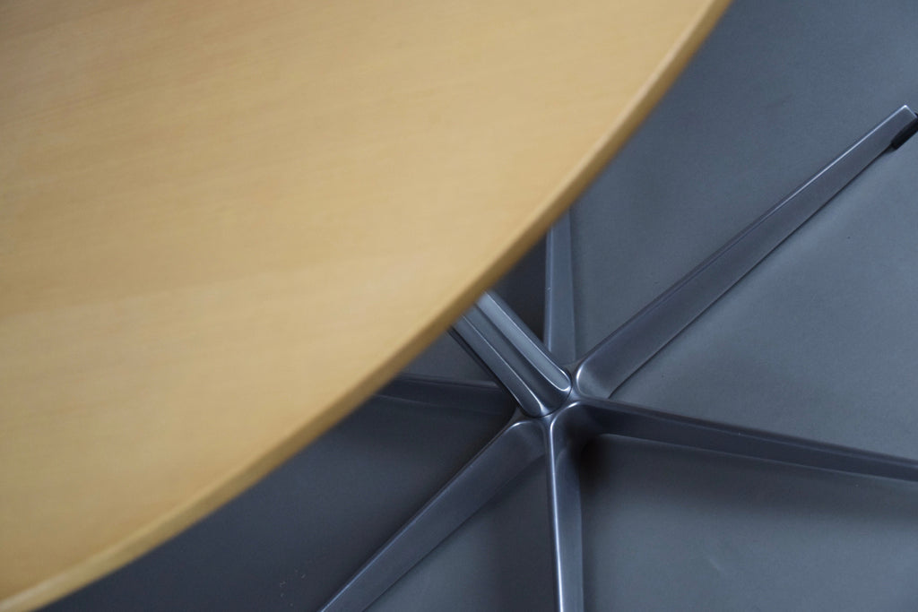 Arne Jacobsen Dining Room Table for Fritz Hansen - Dining Table