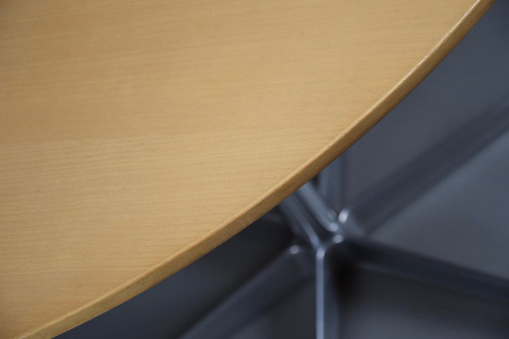Arne Jacobsen Dining Room Table for Fritz Hansen - Dining Table