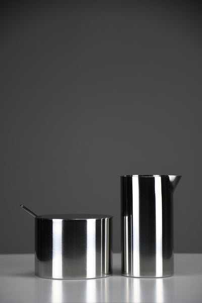 Arne Jacobsen for Stelton, Cylinda Line Creamer & Sugar Bowl 1960s - Decor