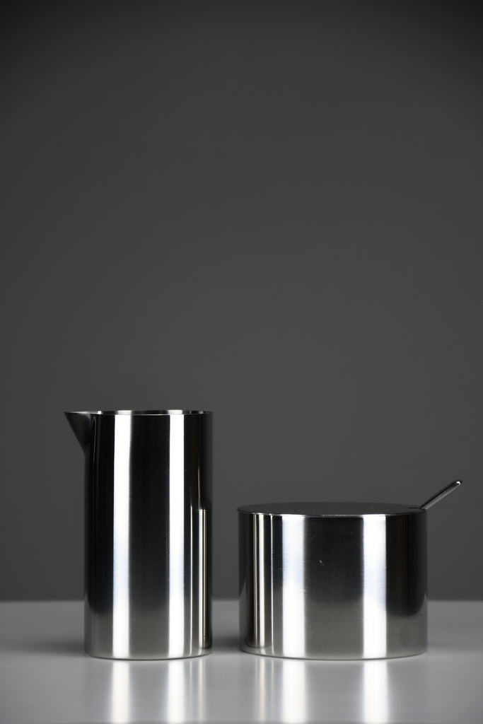 Arne Jacobsen for Stelton, Cylinda Line Creamer & Sugar Bowl 1960s - Decor