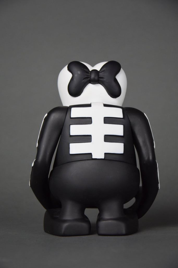 Art Toy Skull by Bounty Hunter BxH Japan 1997 - Art Toys