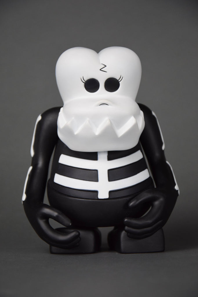 Art Toy Skull by Bounty Hunter BxH Japan 1997 - Art Toys