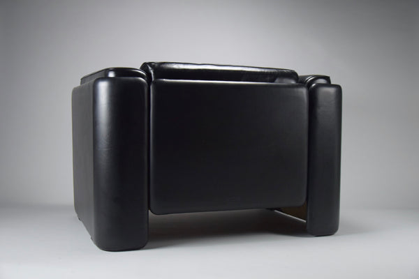 Black Lounge Chair by Tito Agnoli for Poltrona Frau - Furniture