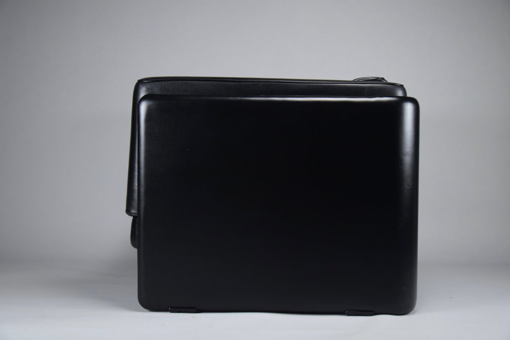 Black Lounge Chair by Tito Agnoli for Poltrona Frau - Furniture