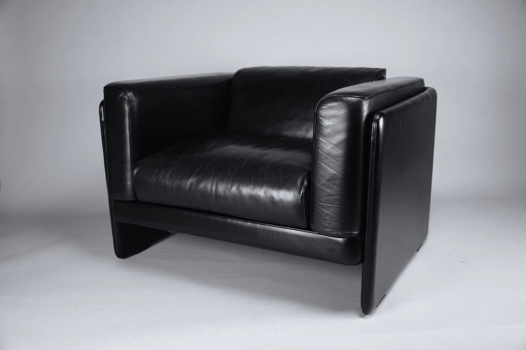 Black Lounge Chair by Tito Agnoli for Poltrona Frau - Furniture