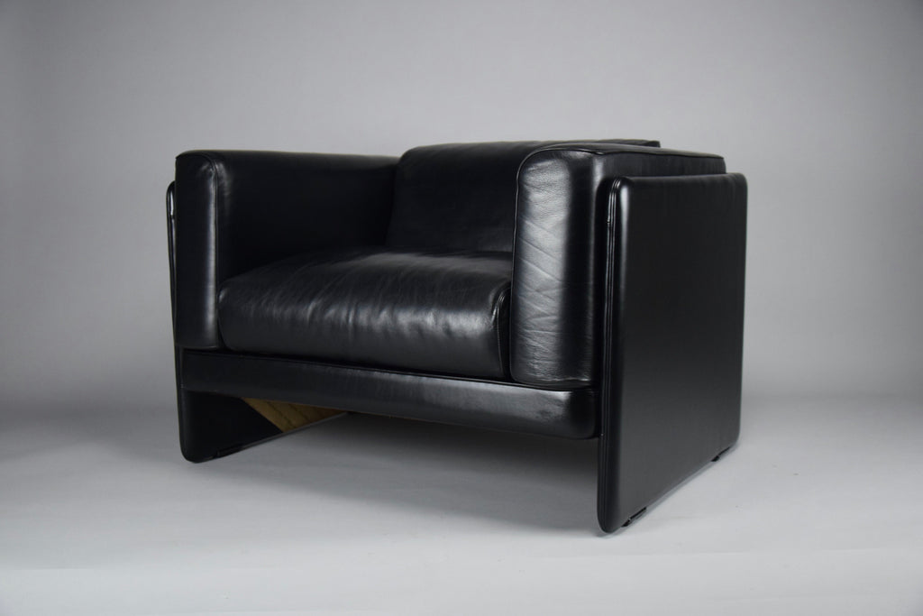 Black Lounge Chair by Tito Agnoli for Poltrona Frau - Furniture