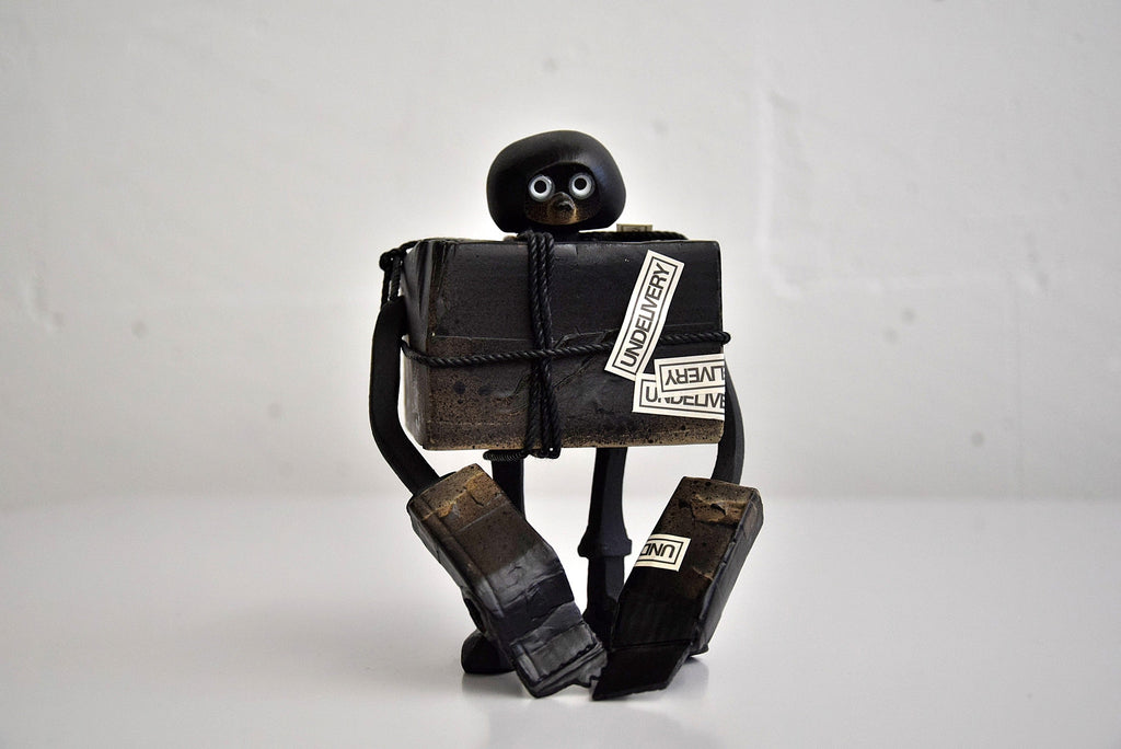 CC 22 Undelivery P.E.T.E.R. by Michael Lau 2003 Designer Art Toy - Art Toys