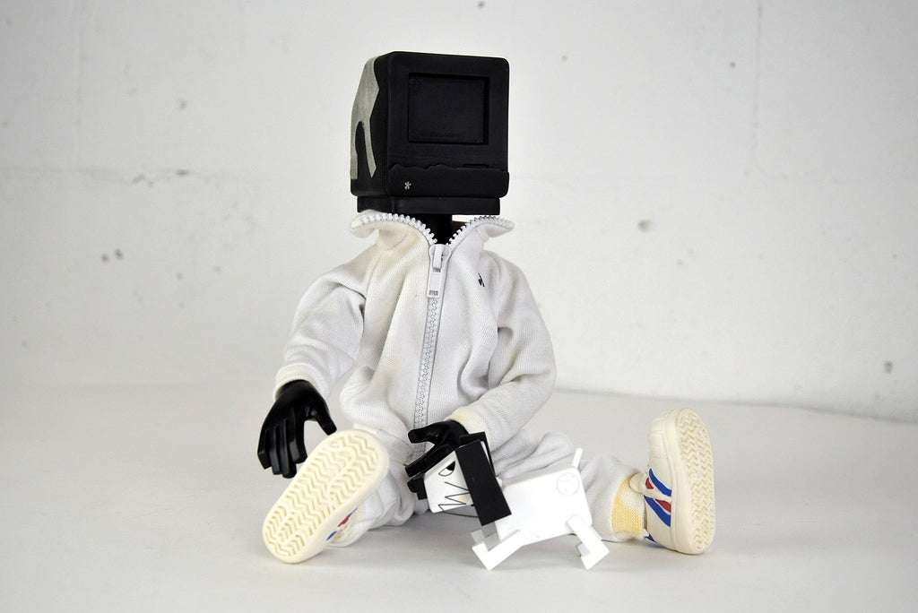 Designer Toy Dmon by Michael Lau for Crazysmiles 2000 - Art Toys