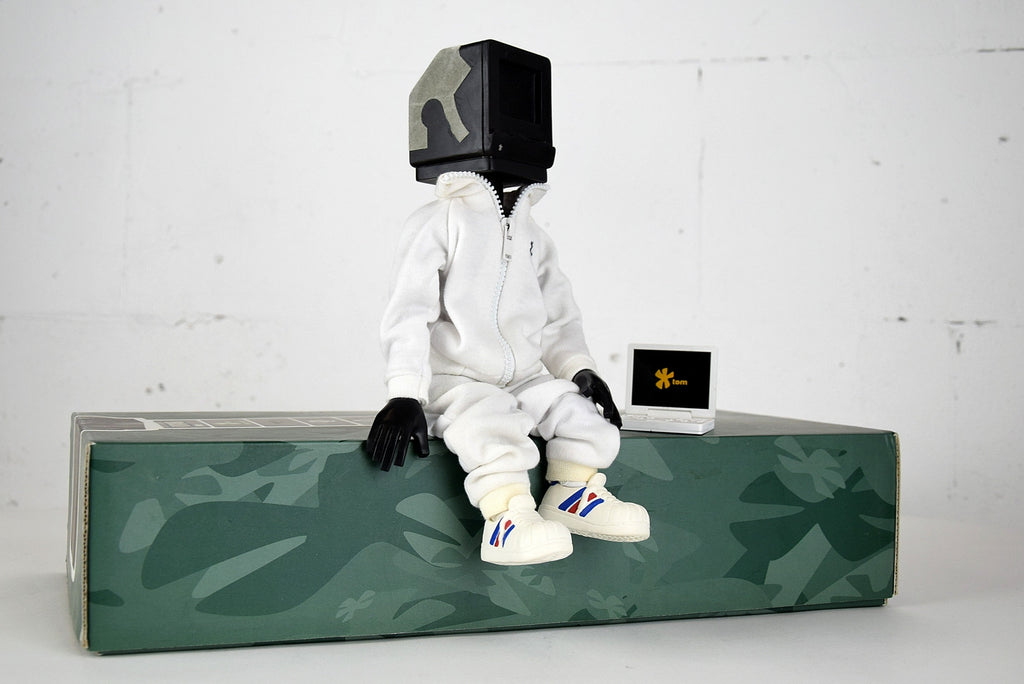 Designer Toy Dmon by Michael Lau for Crazysmiles 2000 - Art Toys