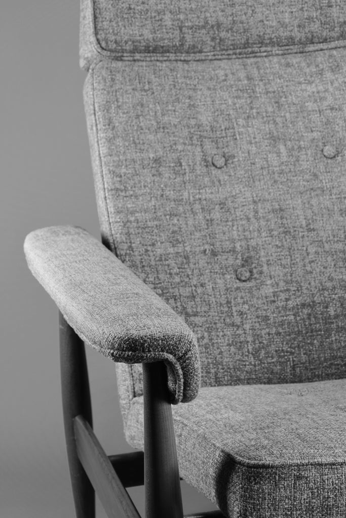 Elegant grey mid century modern lounge chair - Furniture