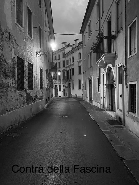 Exclusive limited edition black & white photograph “Contrà della Fascina Vicenza’ - Art