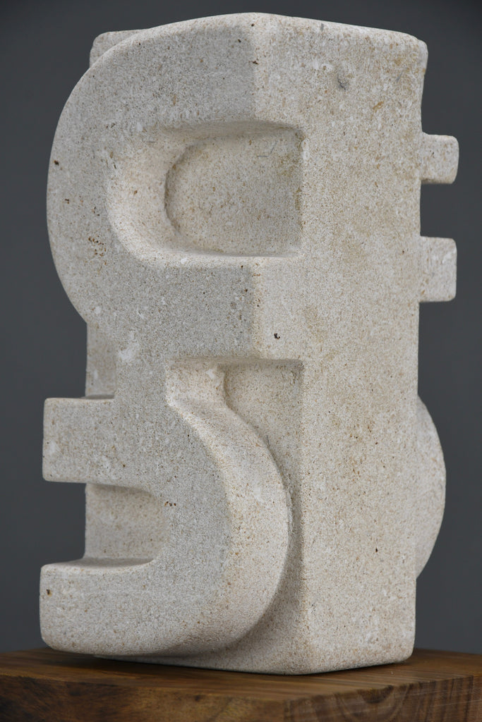 “Frammenti III”, abstract totemic sculpture by Alberto Cabiddu Pietra di Vicenza 1998 - Art