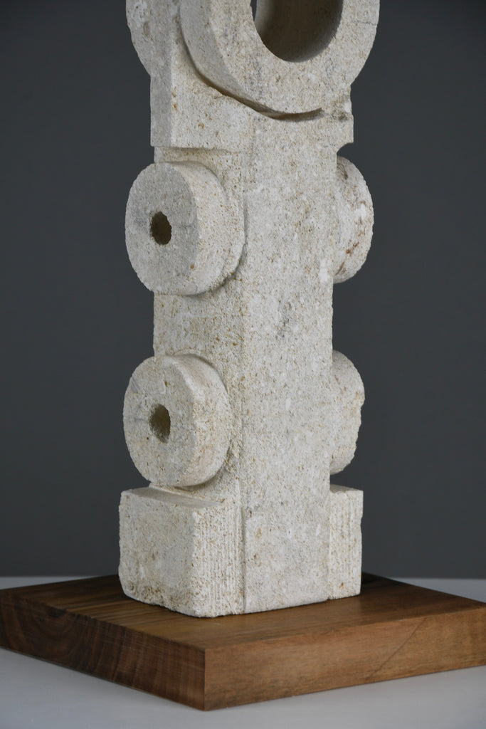 “Frammenti”, postmodern totemic sculpture in pietra di Vicenza by Alberto Cabiddu 1997 - Art