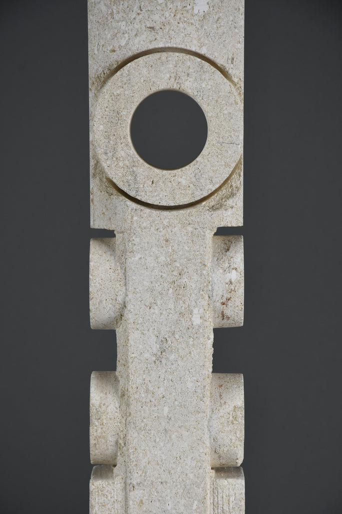 “Frammenti”, postmodern totemic sculpture in pietra di Vicenza by Alberto Cabiddu 1997 - Art