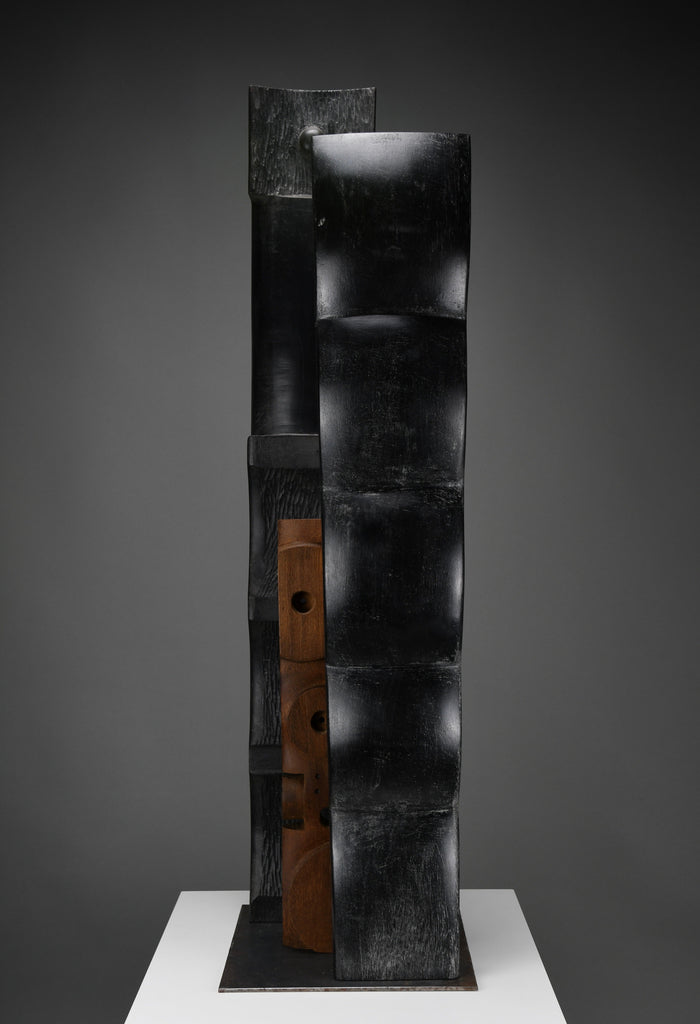 “Fratelli” (Brothers), Ebonized wood totemic sculpture by Alberto Cabiddu 1998 - Art