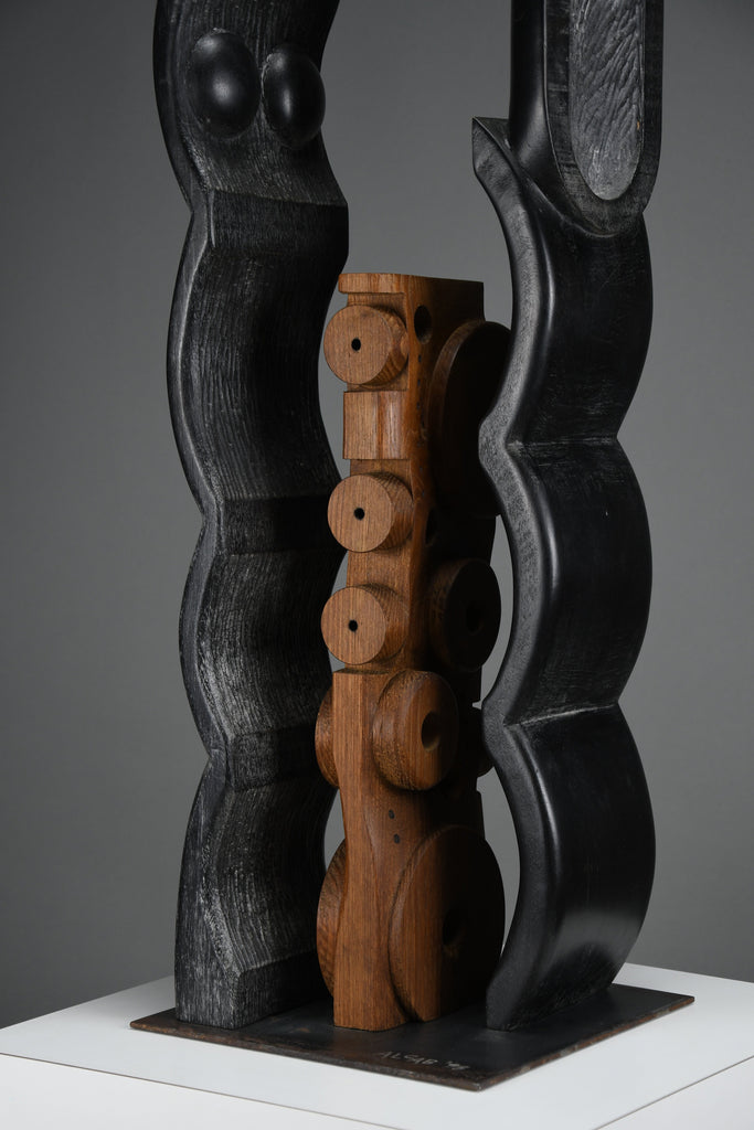 “Fratelli” (Brothers), Ebonized wood totemic sculpture by Alberto Cabiddu 1998 - Art