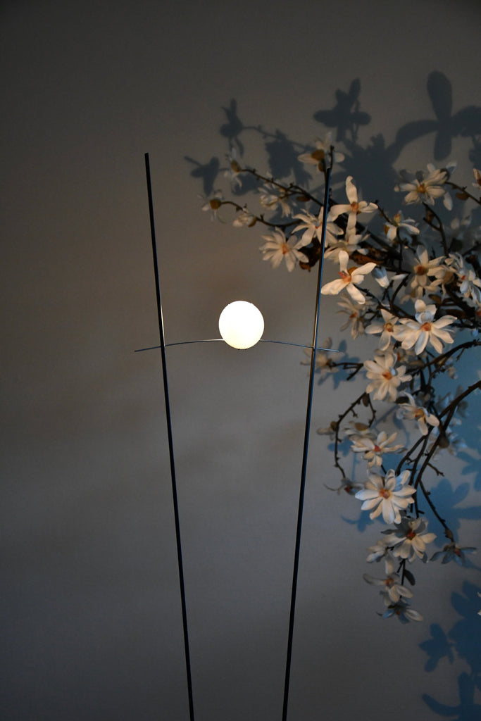 Ilios Floor Lamp by Ingo Maurer and Franz Ringelhan Design M - Lighting