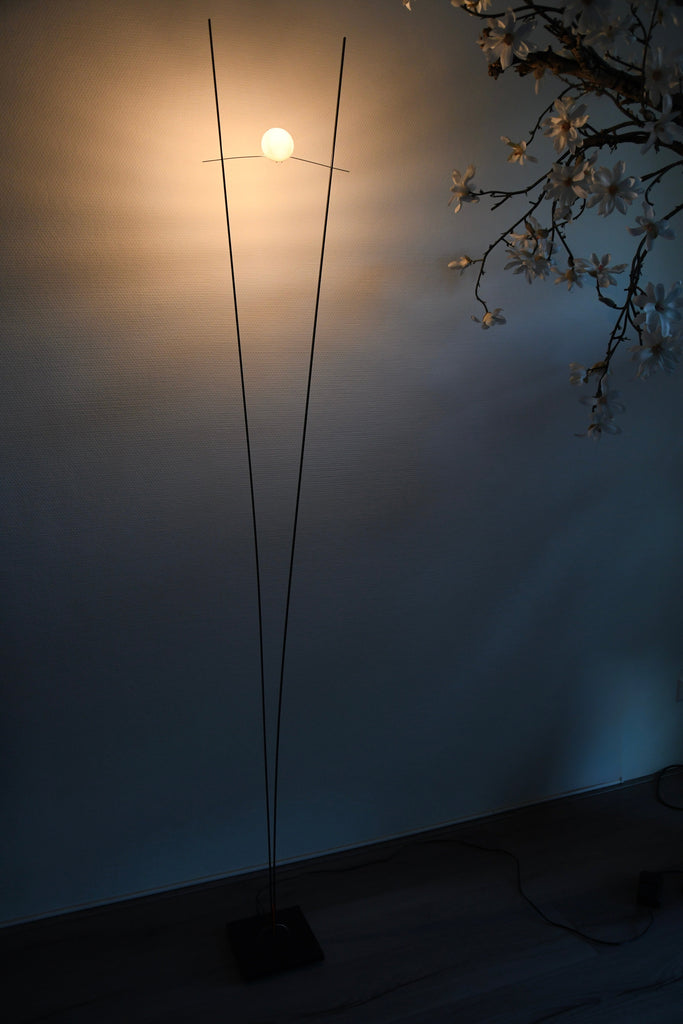 Ilios Floor Lamp by Ingo Maurer and Franz Ringelhan Design M - Lighting