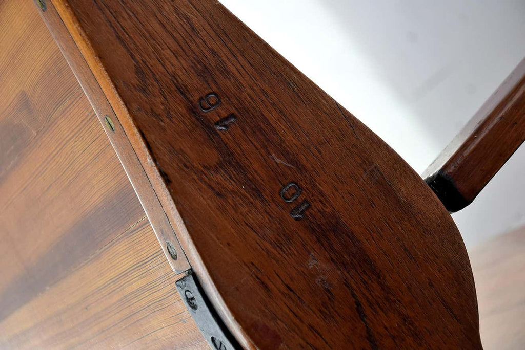Italian 1928 Train Bench 3rd Class - Furniture