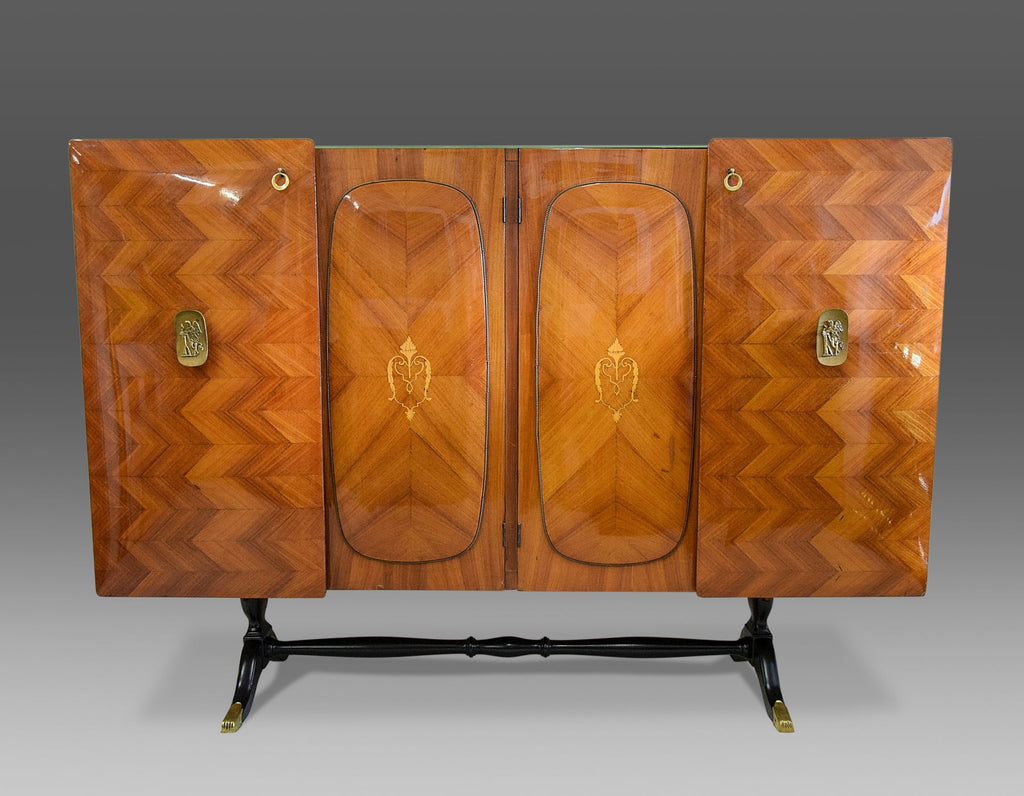 Italian Mid-Century Modern Credenza by Vittorio Dassi - Furniture