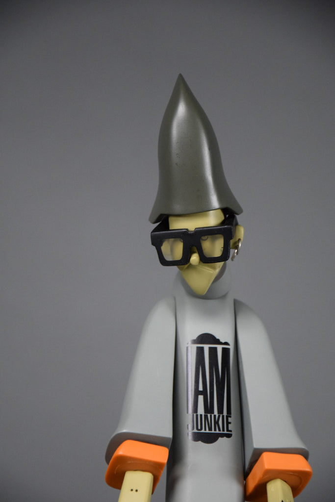 Junkie XIX Limited Edition Designer Toy by Michael Lau 2003 - Art Toys