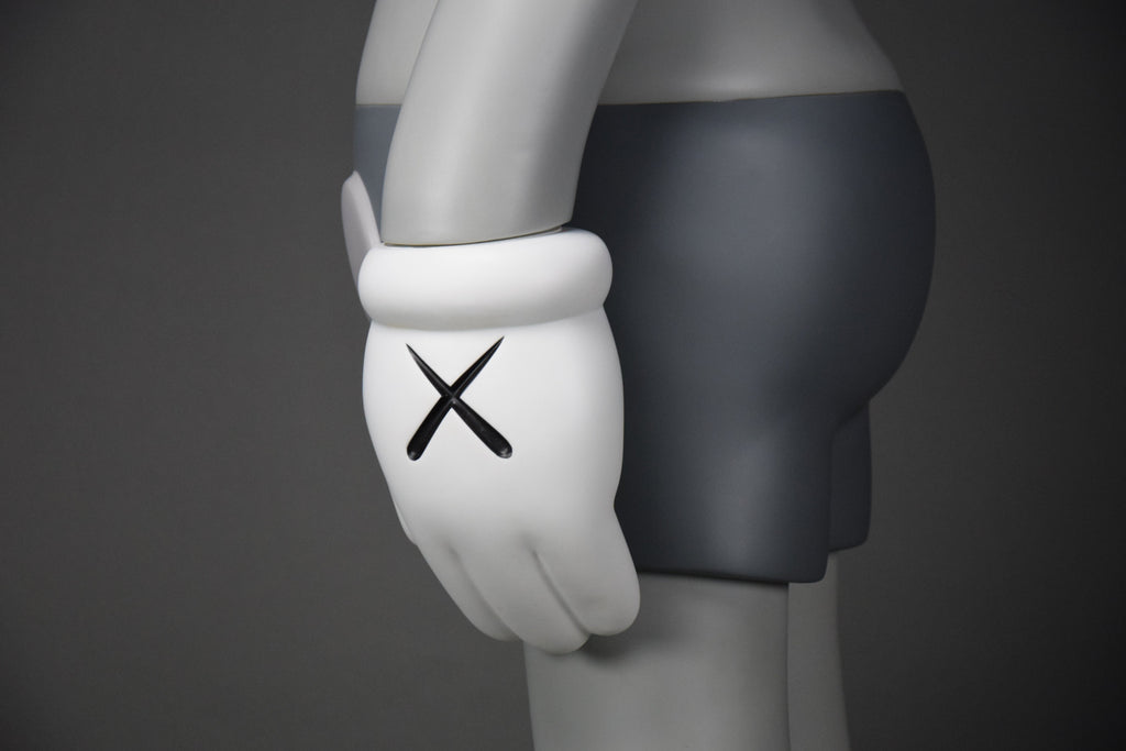 KAWS 4ft Companion XXL 2007 - Art Toys