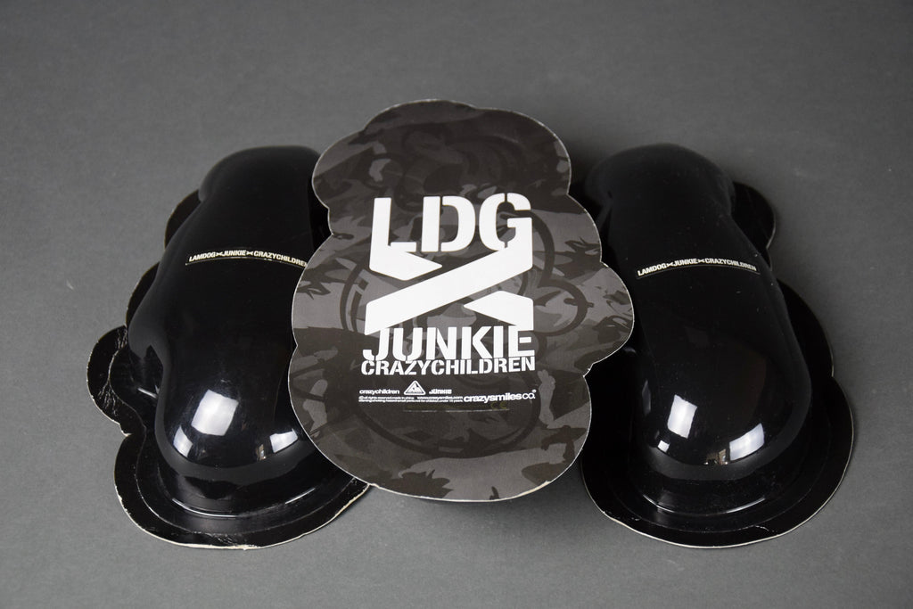 LDG Lamdog Jünkie 2002 Designer Toy by Michael Lau - Art Toys