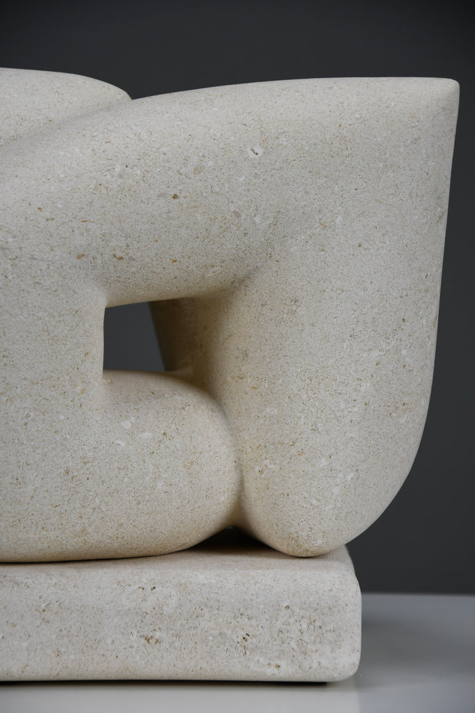 “Massa Continua” – Interlocking Abstract Sculpture by Alberto Cabiddu Pietra di Vicenza 1999 - Art