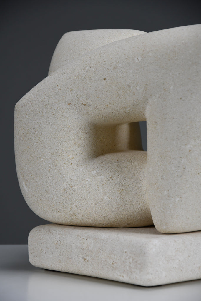 “Massa Continua” – Interlocking Abstract Sculpture by Alberto Cabiddu Pietra di Vicenza 1999 - Art