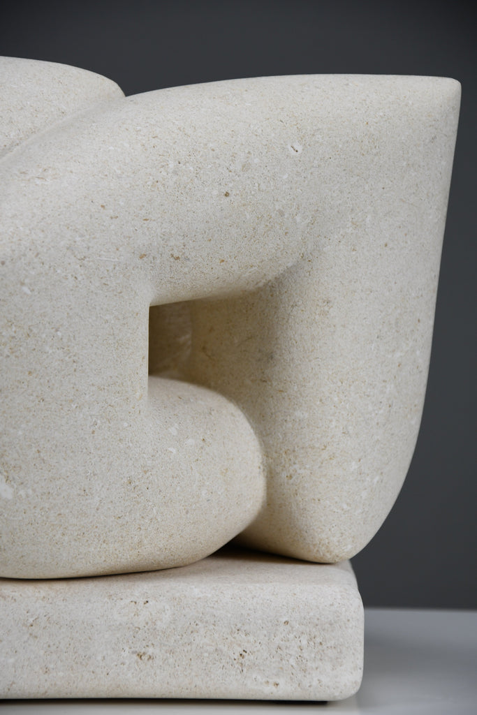 “Massa Continua” – Interlocking Abstract Sculpture by Alberto Cabiddu Pietra di Vicenza 1999 - Art