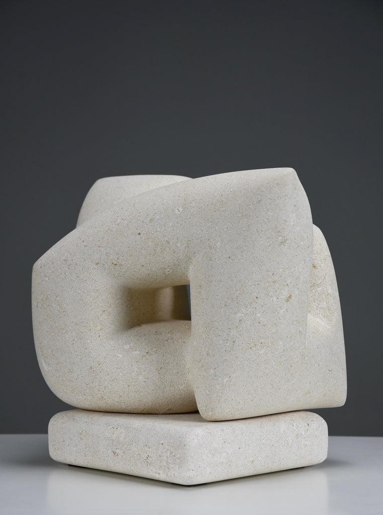 “Massa Continua” – Interlocking Abstract Sculpture by Alberto Cabiddu Pietra di Vicenza 1999 - Art