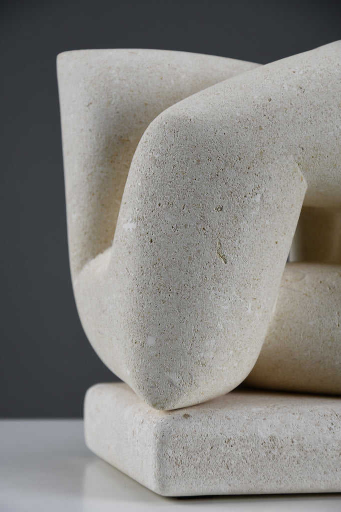 “Massa Continua” – Interlocking Abstract Sculpture by Alberto Cabiddu Pietra di Vicenza 1999 - Art