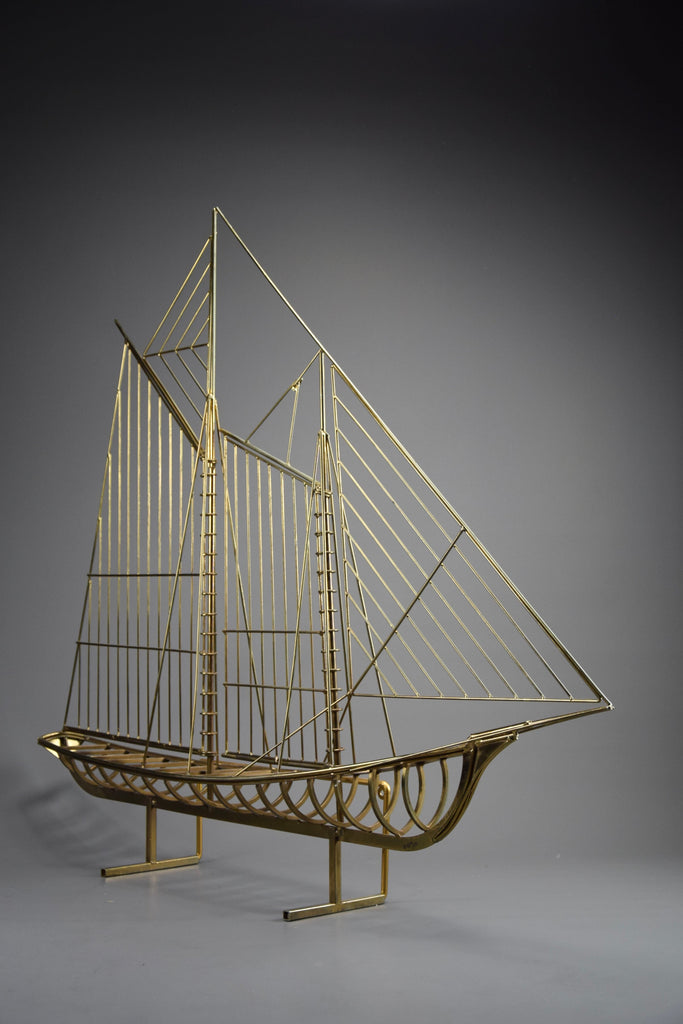 Mid century modern Curtis Jerè brass sailboat sculpture - Art