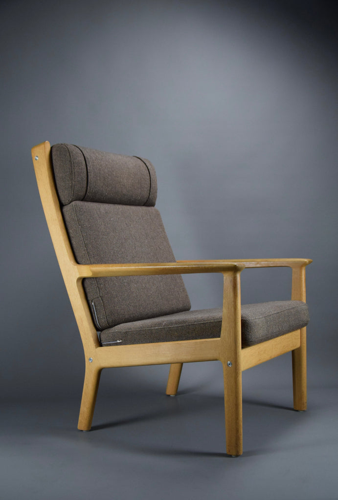 Mid century modern GE265 armchair by Hans Wegner for Getama Denmark - Furniture