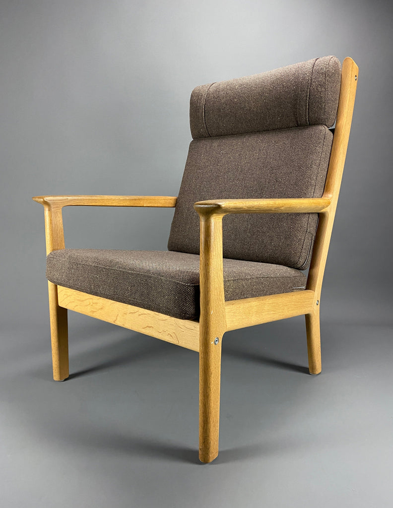 Mid century modern GE265 armchair by Hans Wegner for Getama Denmark - Furniture