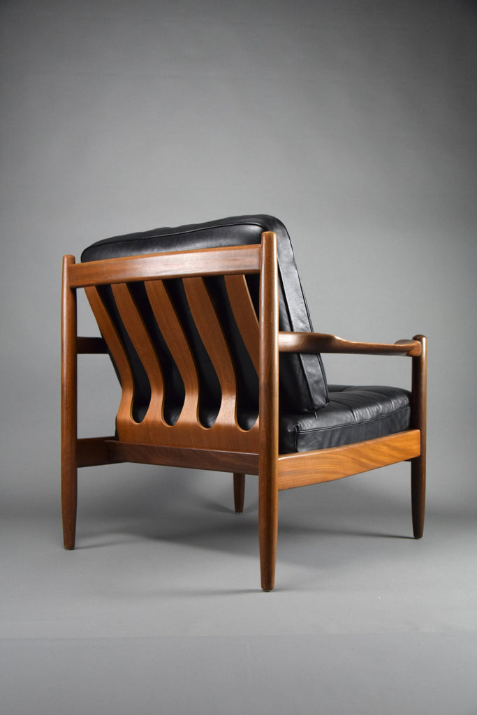 Mid century modern Scandinavian Jatoba wood and black leather armchair - Furniture