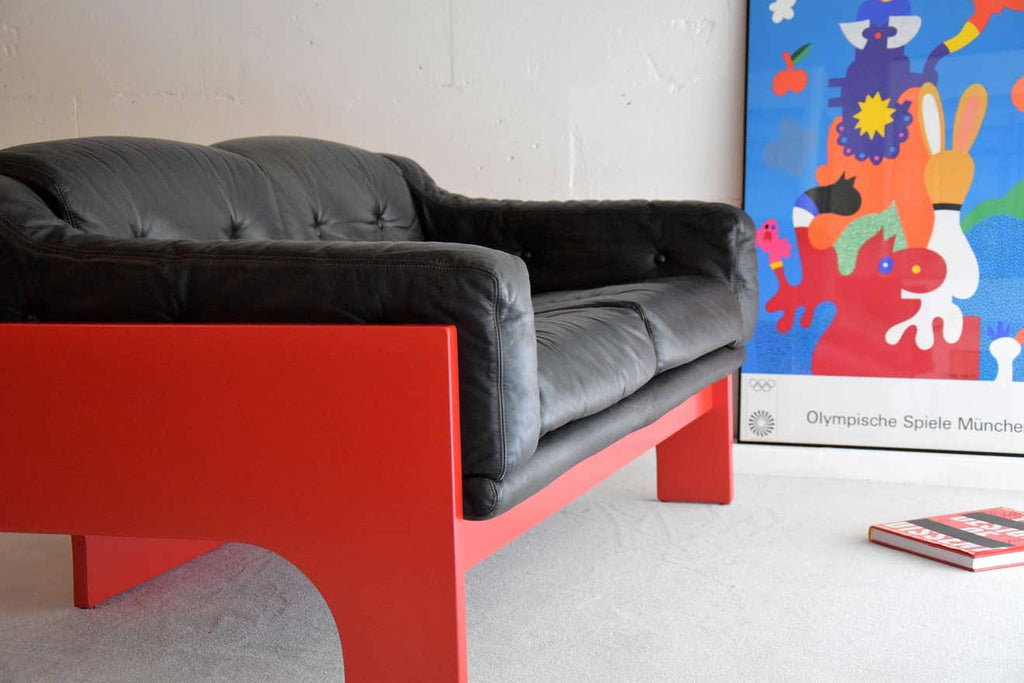 Mid Century Red and Black Sofa by Claudio Salocchi for Sormani - Furniture