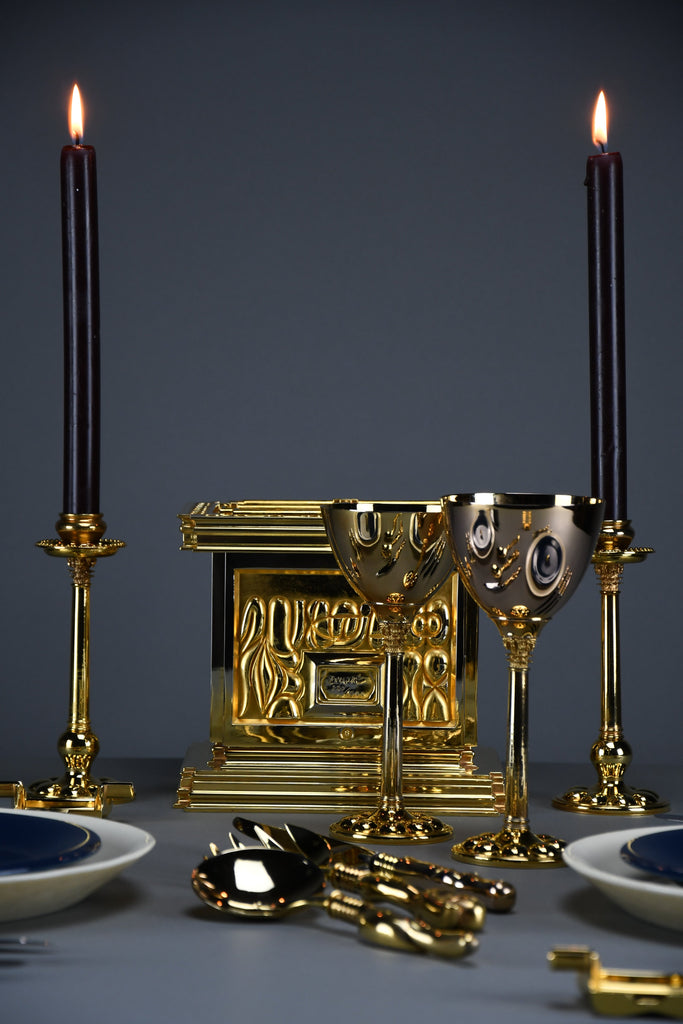 Miguel Berrocal “Il Cofanetto” (Opus 123) 1969–1975 complete 88-piece gold-plated Zamak dining set for two homage