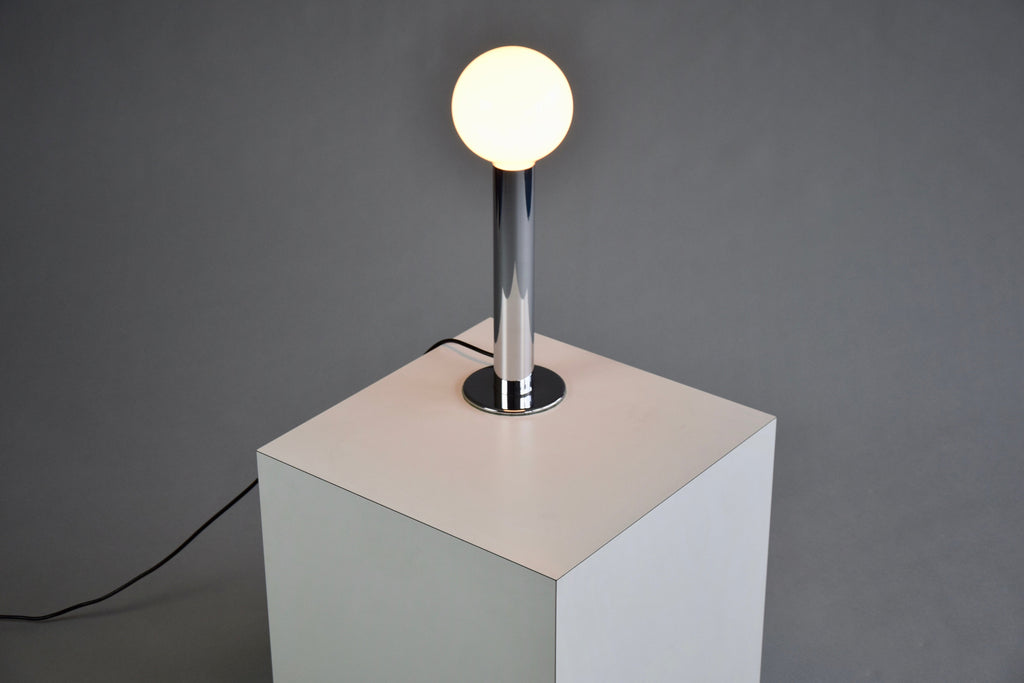 Minimalist 1970s Italian Chrome Cylinder Table Lamp - Lighting