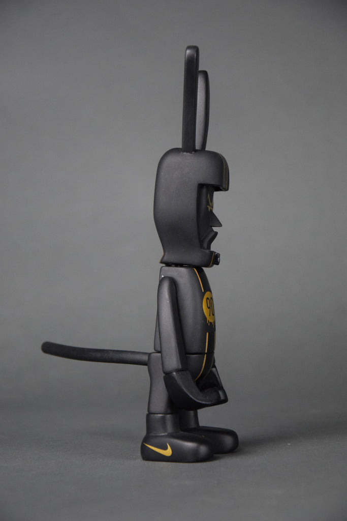 MINT BLACKBALL T90 BB 2005 ART TOY BY MICHAEL LAU AND NIKE - Art Toys