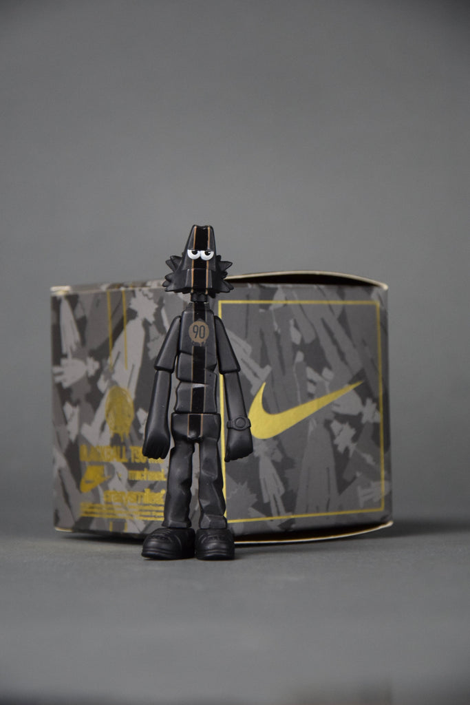MINT BLACKBALL T90 BB 2005 ART TOY BY MICHAEL LAU AND NIKE - Art Toys