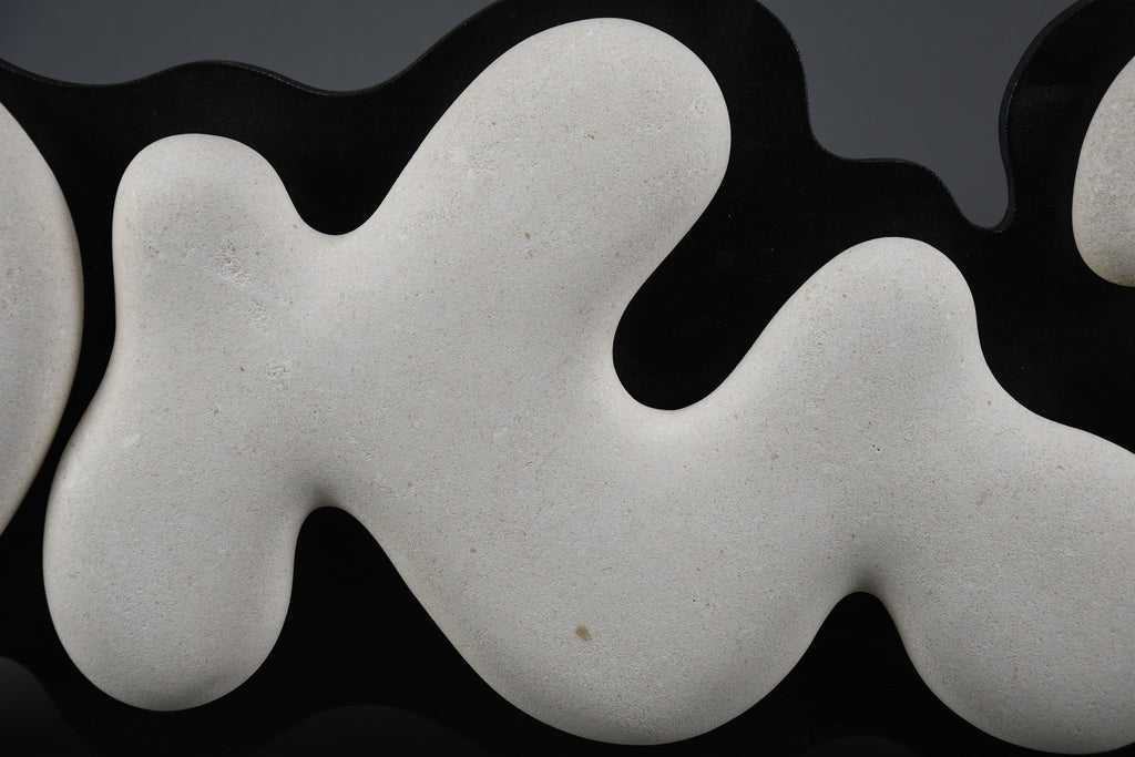 “Murena”, Alberto Cabiddu wall sculpture 1999 Pietra di Vicenza & Ebonized wood - Art